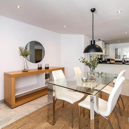 Puerto Banús Finest 2-bdrm - 50 Metres To Apartamento *