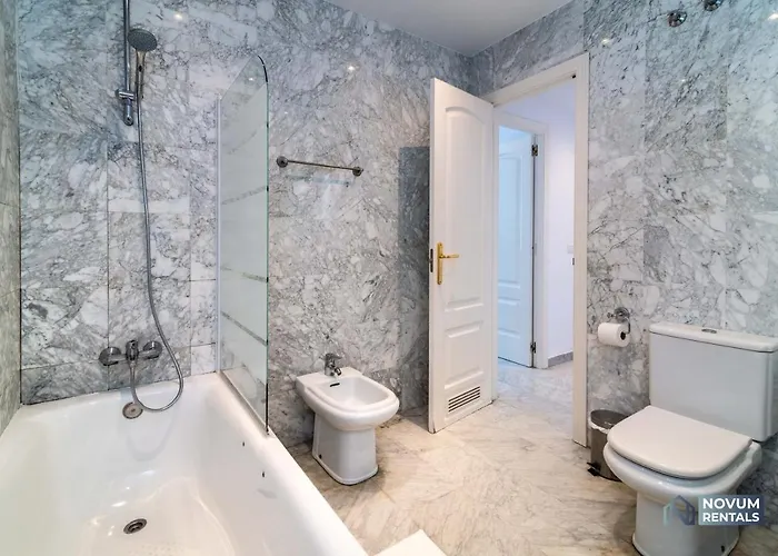 Puerto Banus Finest 2-bdrm - 50 Metres To Appartement