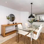 Puerto Banús Finest 2-bdrm - 50 Metres To Apartamento *