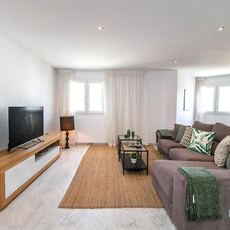 Puerto Banus Finest 2-bdrm - 50 Metres To Lägenhet *