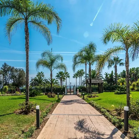 Puerto Banus Finest 2-bdrm - 50 Metres To Lägenhet