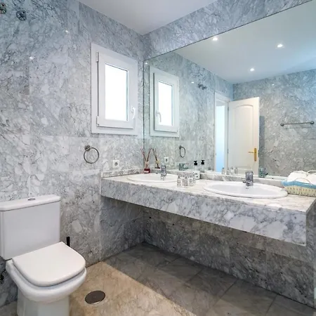 Puerto Banus Finest 2-bdrm - 50 Metres To Διαμέρισμα Μαρμπέλλα
