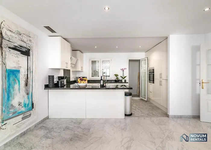 Puerto Banus Finest 2-bdrm - 50 Metres To *