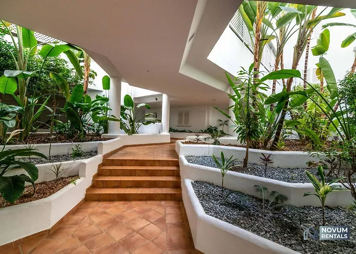Puerto Banus Finest 2-bdrm - 50 Metres To * Марбелья