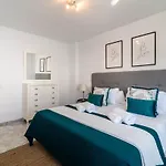 Puerto Banus Finest 2-bdrm - 50 Metres To