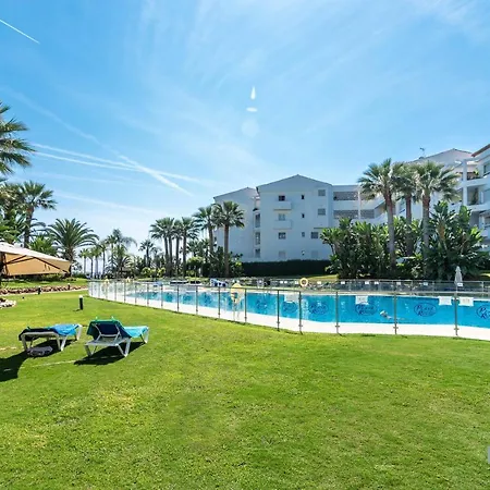 Puerto Banus Finest 2-bdrm - 50 Metres To * 马尔韦利亚