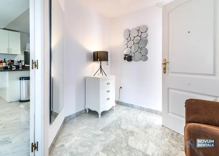 Puerto Banus Finest 2-bdrm - 50 Metres To * 마르베야