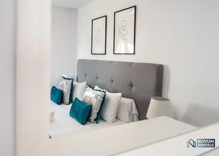 Puerto Banus Finest 2-bdrm - 50 Metres To *